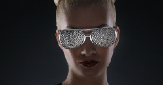 Practic: Coafura cu fundita din par