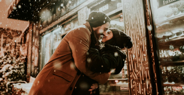 Gesturi frumoase de iubire. Esti norocoasa daca le face!