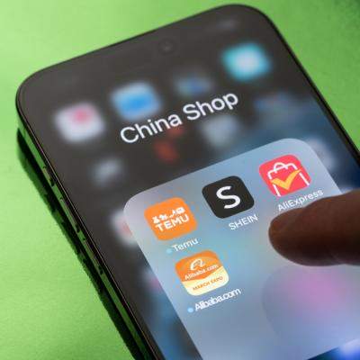 De la 1 iulie 2026 se scumpește shopping-ul online din afara UE. Cât plătești în plus pe comenzile de la platformele chinezești 