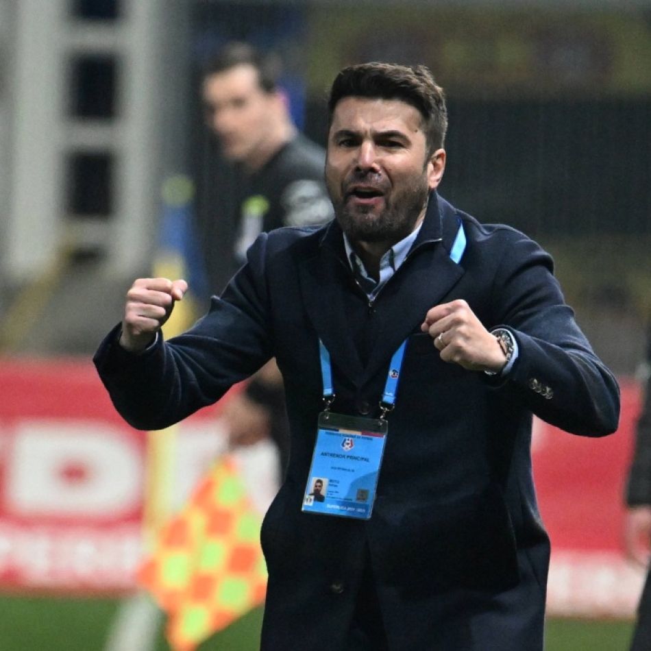 Reuniune rară în familia lui Adrian Mutu. Actuala și fosta soție, împreună la aniversarea fiicei sale de 20 de ani