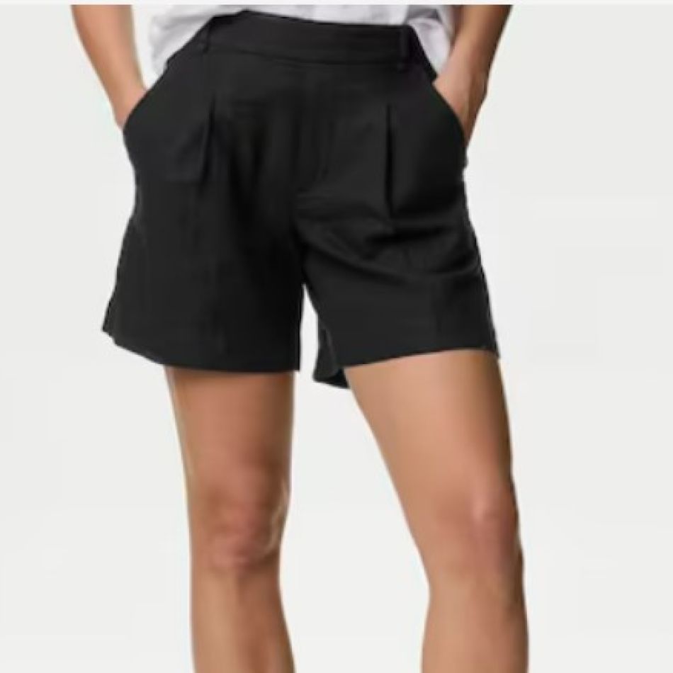 Pantaloni scurți de damă: 20 de modele pentru zilele extrem de călduroase