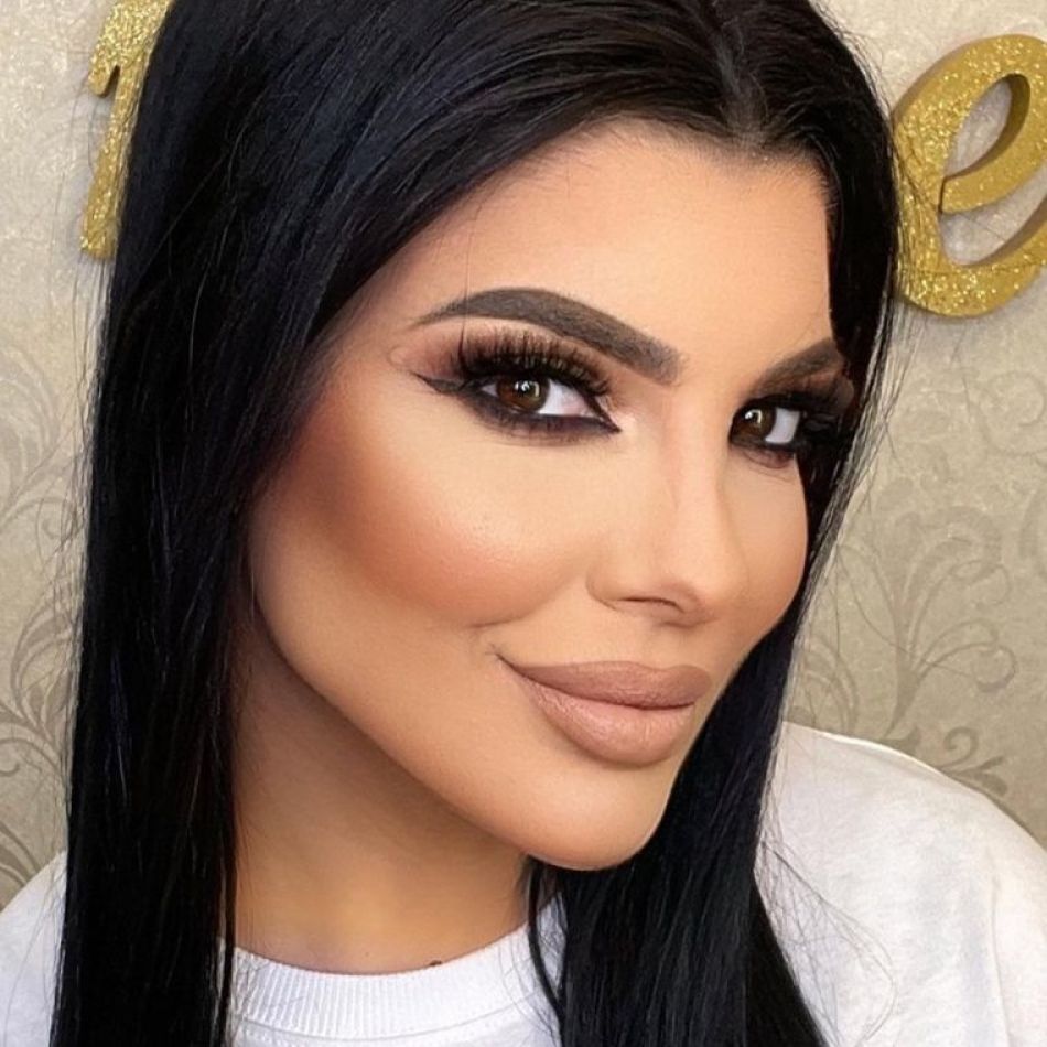 Motivul pentru care Andreea Tonciu a ales să o retragă de la școala de stat pe fiica sa: Nu vreau să se ia nimeni de ea