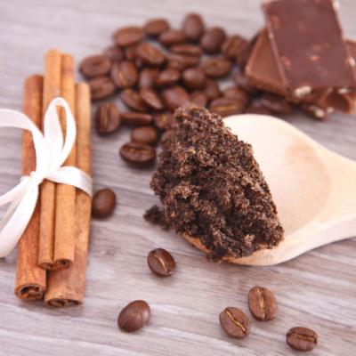 5 Exfoliante BIO pentru corp si ten