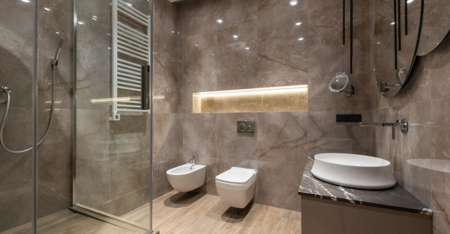 Cum să alegi un duș potrivit pentru baia ta