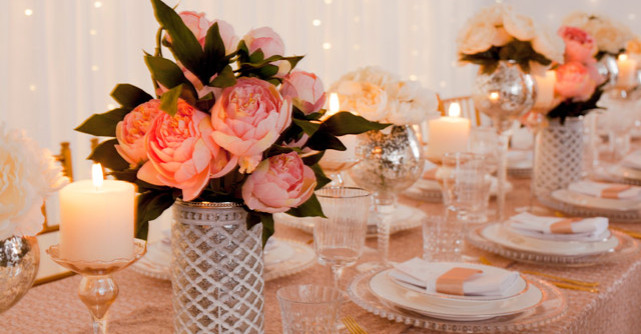 4 idei pentru aranjarea mesei de Revelion