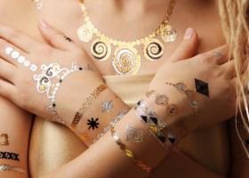 Creeaza un look incredibil cu ajutorul acestor tatuaje temporare