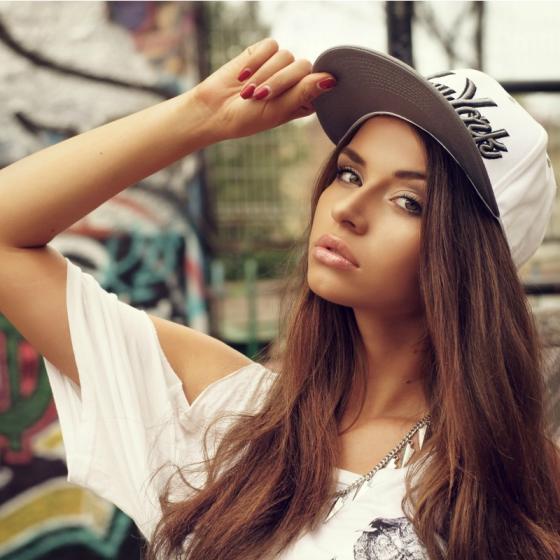 Ce sa porti ca adepta a stilului hip-hop