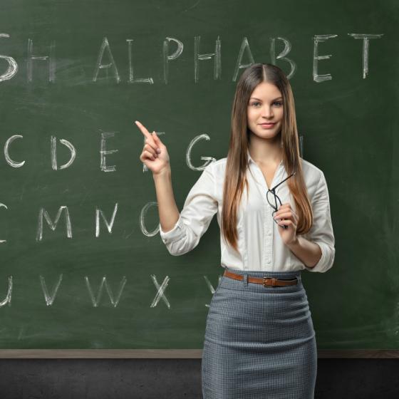 Tinute pentru profesoare cool: cum sa arati bine la catedra