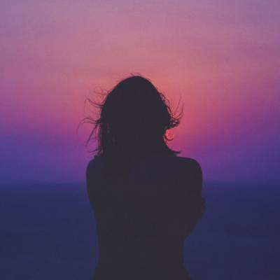 Aproape 50% dintre oameni considera ca nu au niciun prieten adevarat, dezvaluie un nou studiu