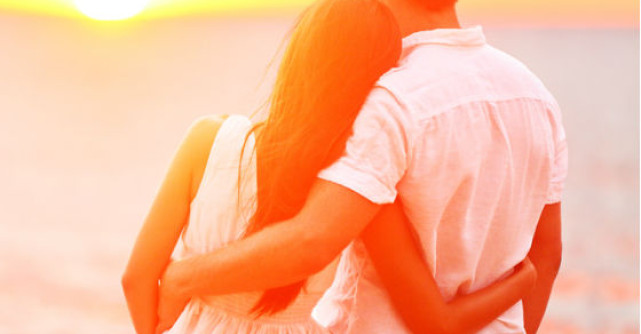 Povestea care face inconjurul lumii: Barbatul care se intalneste cu o femeie, desi este casatorit! 