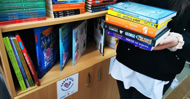 Libris și Salvați Copiii duc cărțile mai aproape de 33.116 de elevi cu acces limitat la lectură