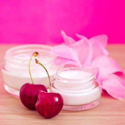 Masti de fata home-made cu cirese si nectarine