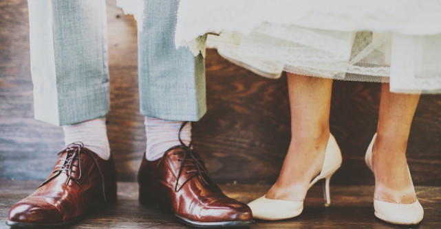 5 semne că trebuie să vă înlocuiți pantofii