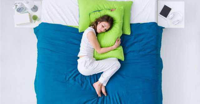 Care este pozitia corecta de somn?