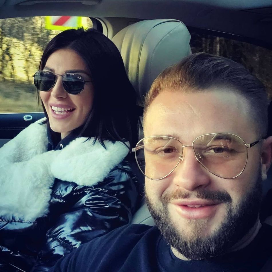 Andrei Neacșu, în tandrețuri cu o altă femeie! Cu cine a înlocuit-o pe Ilinca Vandici?