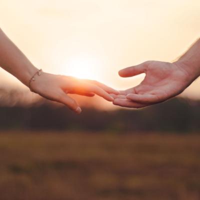 7 lucruri la care trebuie să renunți pentru a avea relații mai sănătoase și mai liniștite