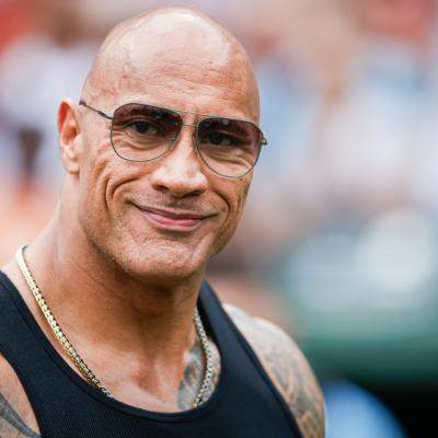 Dwayne The Rock Johnson, întâlnire neașteptată cu doi influenceri români. Sfatul oferit înainte de nuntă i-a lăsat fără cuvinte