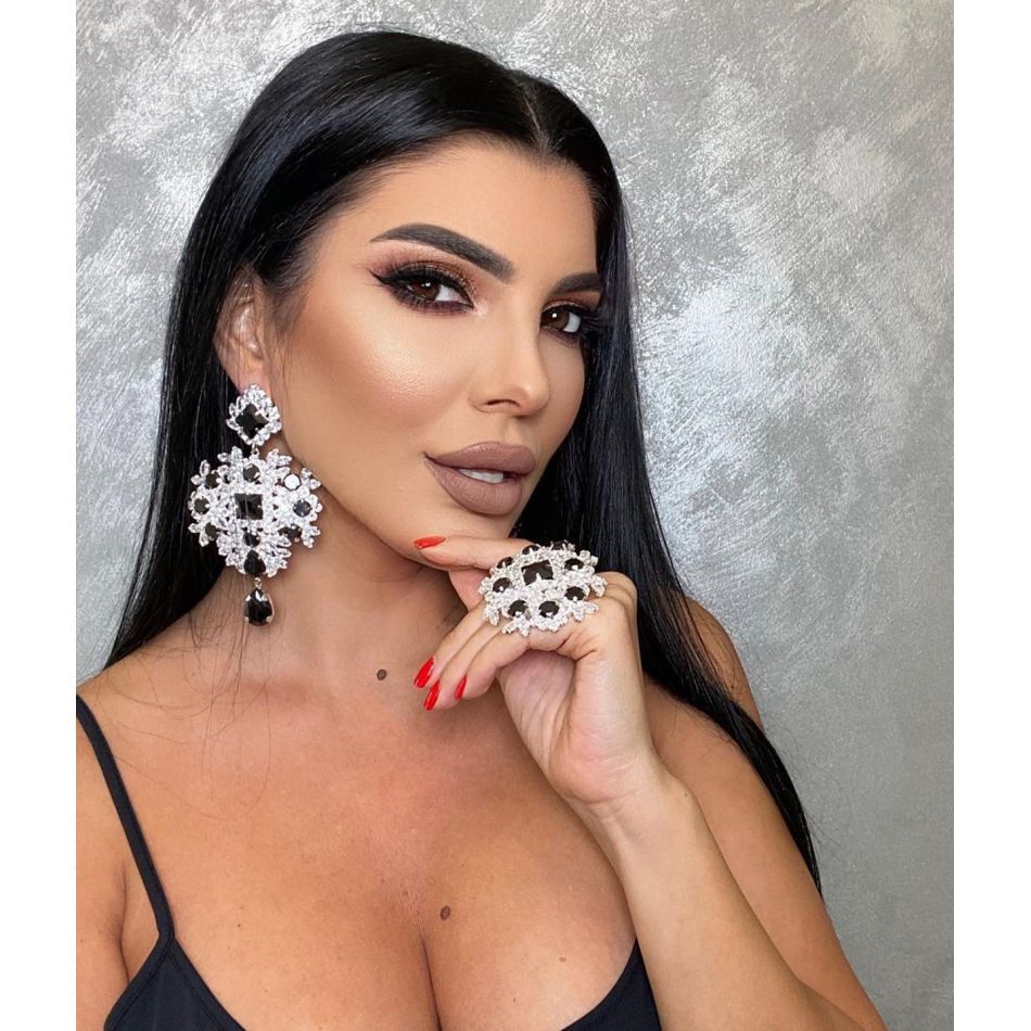 Andreea Tonciu este în continuare la cuțite cu CRBL! Vedeta nu iartă și spune tot ce s-a întâmplat între ea și artist