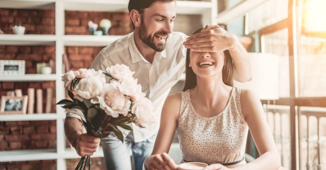 Cuplurile care au o relatie fericita renunta la aceste 12 lucruri