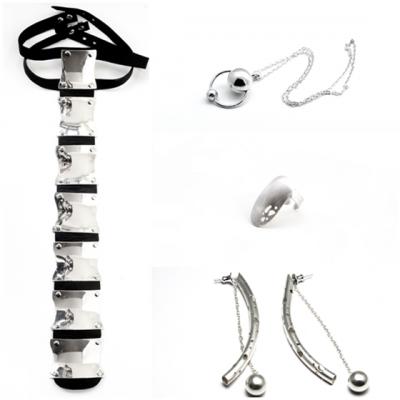 Descopera universul Moogu Contemporary Jewellery la Autor 11