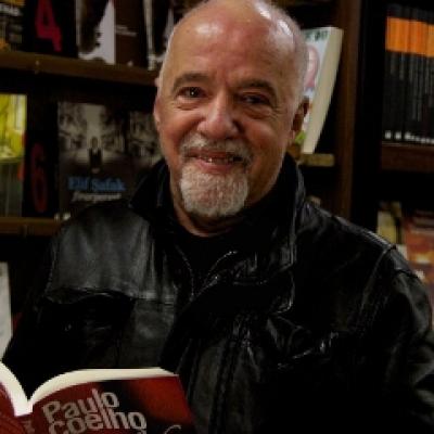 Video: 7 subiecte de discutie cu Paulo Coelho