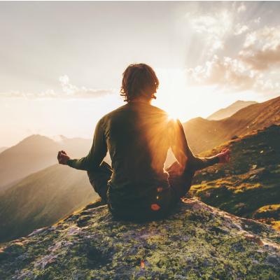 Opt trăsături irezistibile ale bărbatului Omega