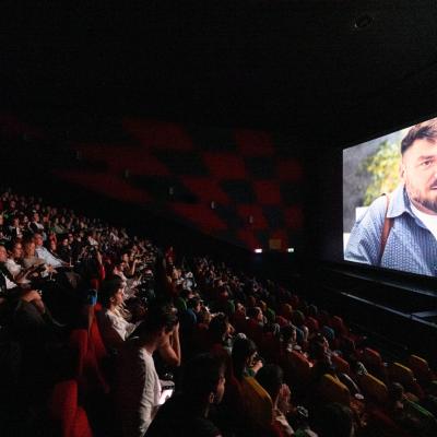 Fenomenul „Teambuilding” revine pe marele ecran: Teambuilding 2, de azi în cinematografele din toată țara