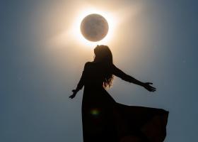 Șase zodii „eclipsate” în martie 2026. Viața le e dată peste cap cum nu credeau vreodată de Eclipsa lunară din Fecioară