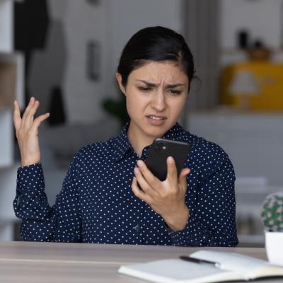 6 semne că ar trebui să îți schimbi telefonul actual