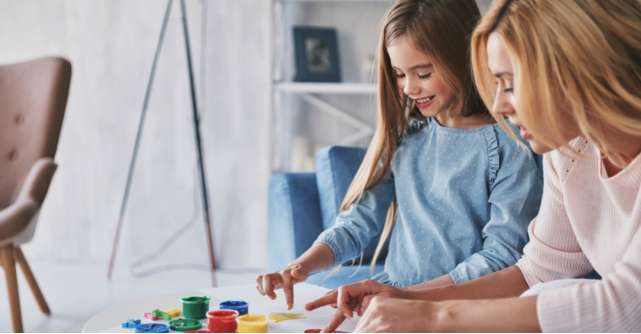 Cum să dezvolți imaginația copilului tău prin joacă. 5 metode simple, dar eficiente