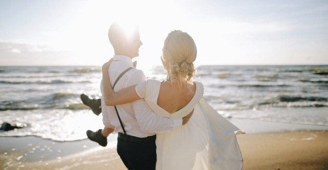 Dragă Alma, cum pot trece peste frica de a mă îndrăgosti?