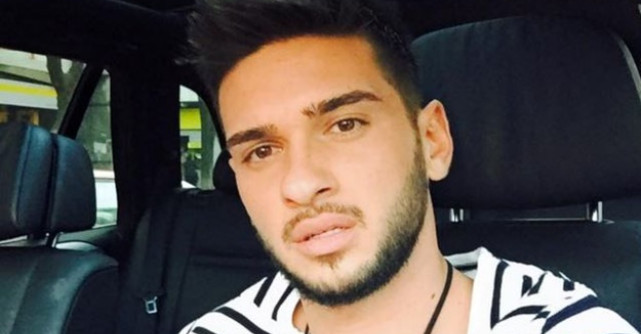 Dorian Popa și-a lansat prima lui carte și se vinde ca pâinea caldă!  Vezi cine i-a fost sursă de inspirație artistului