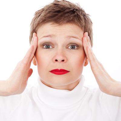 Medicina alternativa: 7 metode de a scapa de durerile de cap fara pastile