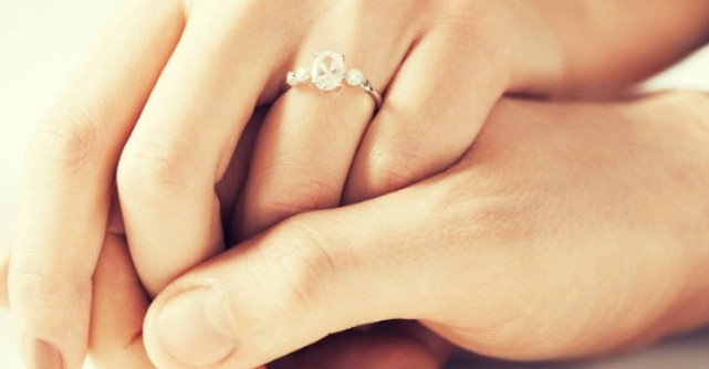 Ce spune lungimea logodnei despre relatia voastra