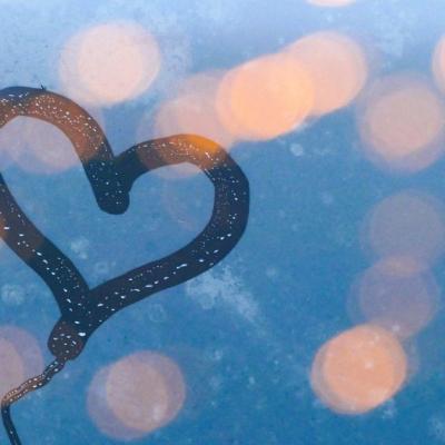 Magia sărbătorilor de iarnă se află în inima ta!