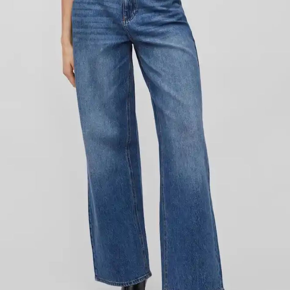 Trenduri de blugi 2024: 20 de modele de jeans