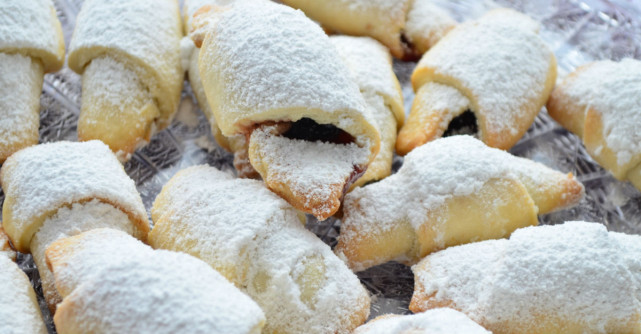 Cornulete cu gem: o mica bucurie culinara