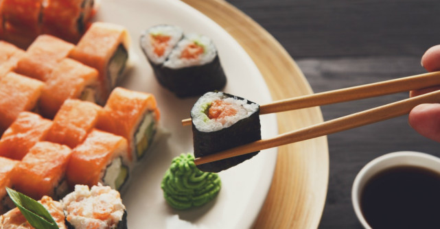 Dieta japoneza. Te ajuta sa slabesti si intarzie imbatranirea