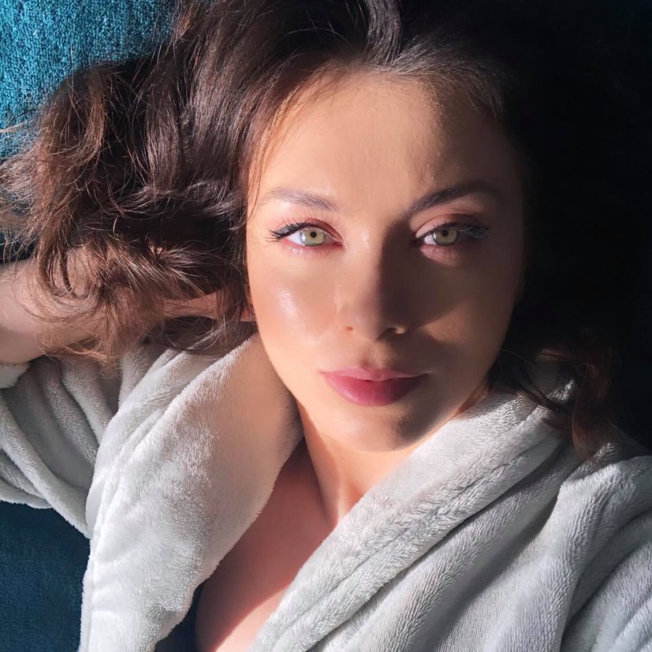 Anca Dumitra, imagini de colecție din luna a 9-a de sarcină. Actrița, nerăbdătoare să își cunoască minunea 