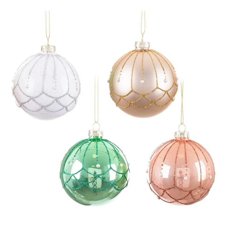 Decorațiuni de Crăciun: Cele mai frumoase seturi de globulețe pentru brad