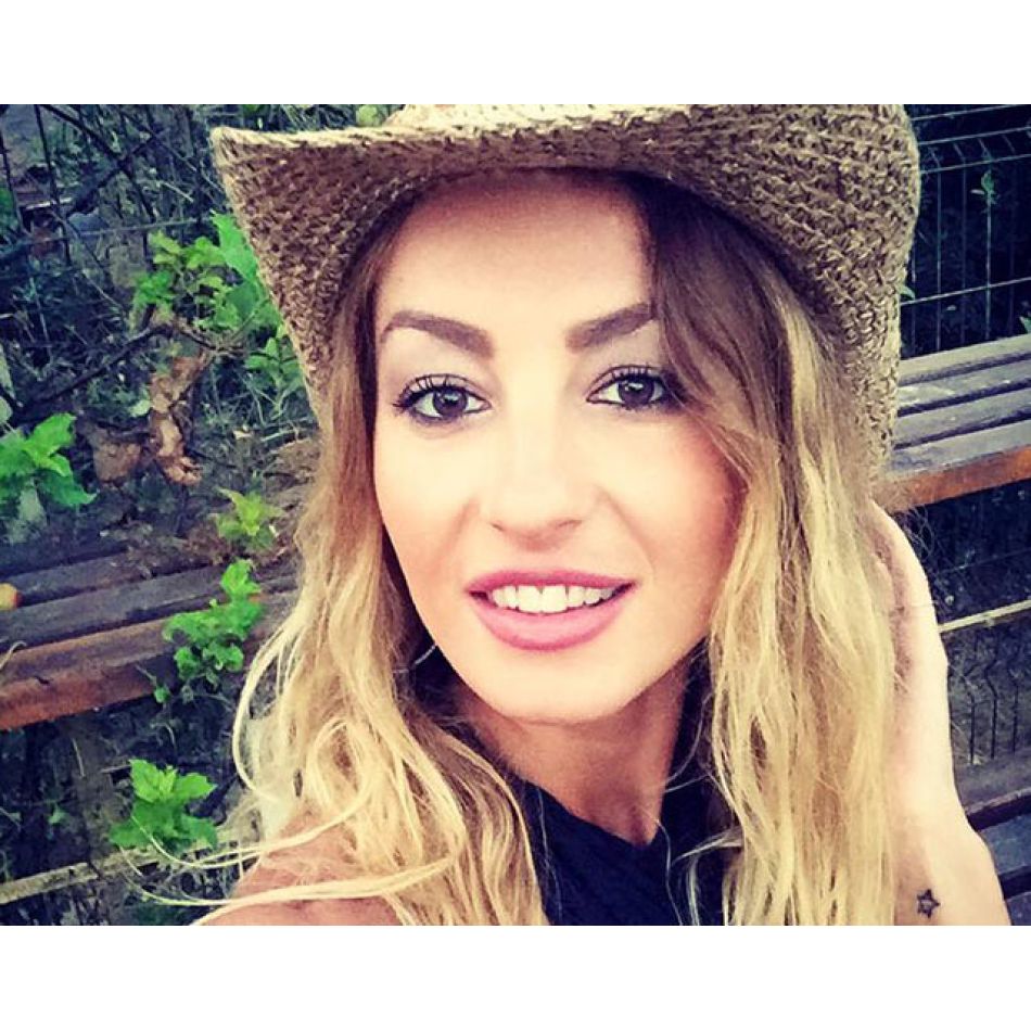 Flavia Mihășan a apelat la medicul estetician pentru a-și tăia pleoapele. Cum se simte acum vedeta?