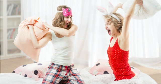 Pijamale cochete pentru nopti relaxante si un somn linistit