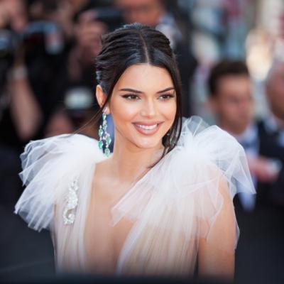 Împreună și nu prea și cu sufletu-n Rai. Relația dintre Kendall Jenner și Jacob Elordi este...casual. 