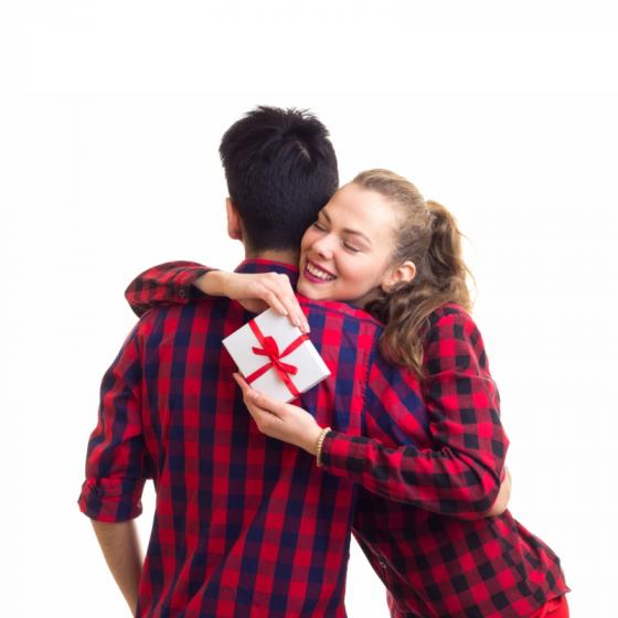 Doar in doi! Iata cele mai cool cadouri in set tip pereche pentru indragostiti!