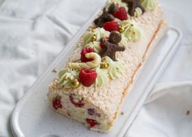 Rulada pavlova: rețeta originală cu fructe și cremă delicioasă. Cea mai bună ruladă de bezea