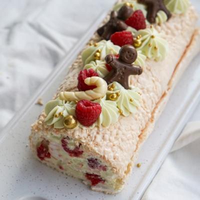 Rulada pavlova: rețeta originală cu fructe și cremă delicioasă. Cea mai bună ruladă de bezea