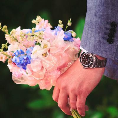 Timpul se masoara in bucuriile pe care le faci. Mesajul ascuns din spatele unui buchet de flori