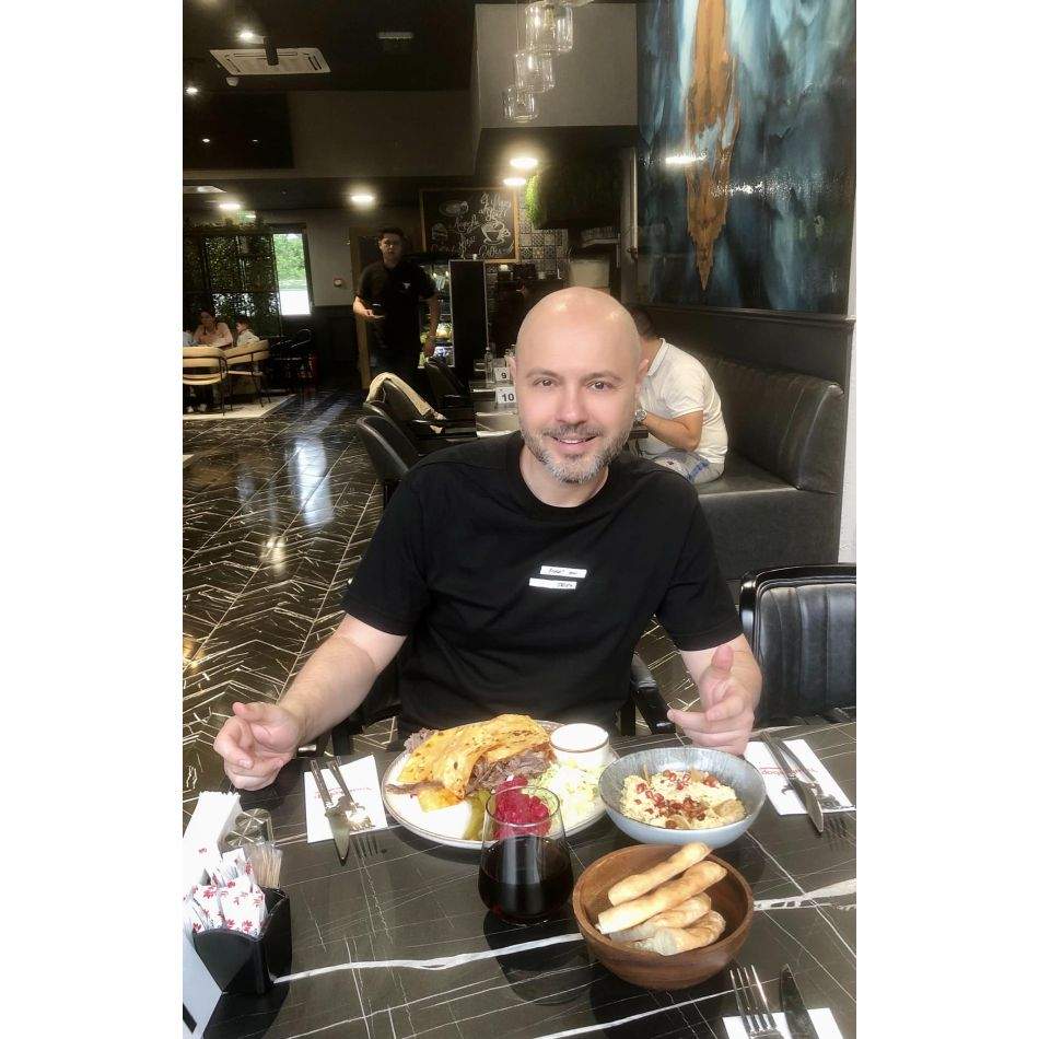 Mihai Mitoșeru este în continuare cu gândul la Noemi, la 4 ani de la divorț. Prezentatorul își dorește cu ardoare împăcarea