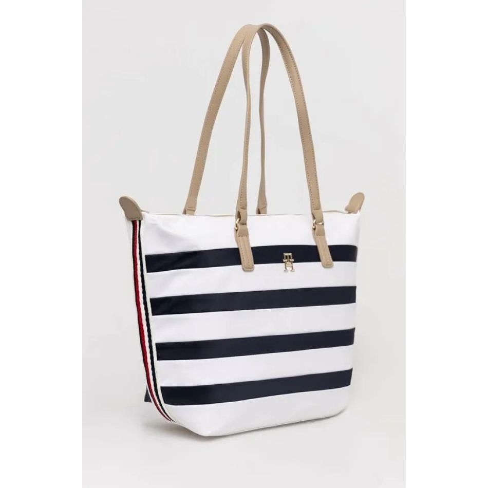 Genți și poșete superbe pentru orice ținută