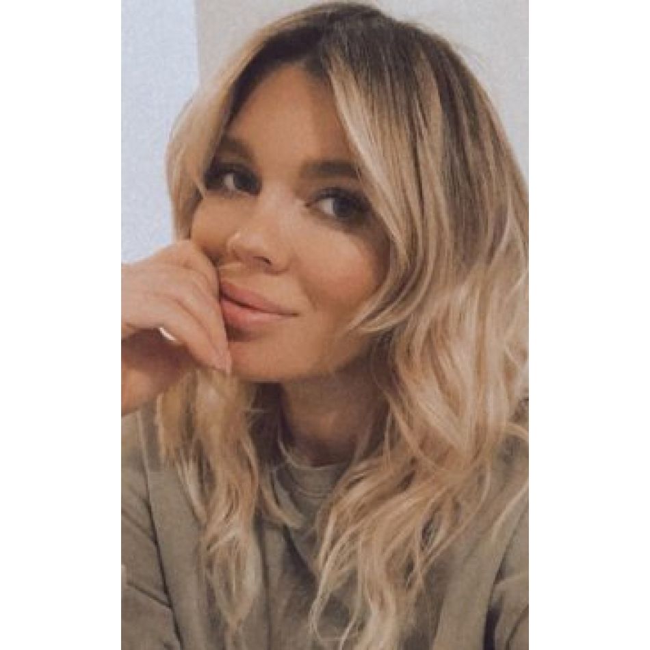 Cum a ajuns Gina Pistol să lucreze în televiziune? La 19 ani poza dezinvoltă într-o revistă pentru adulți